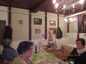 26.03.2015 Kellariravintolassa Pirkko, Pirjo R, Kerttu ja Terttu