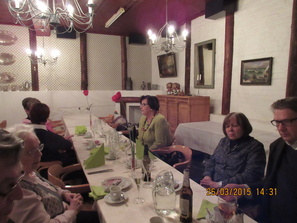 26.03.2015 Kellariravintolassa Markku, Pirkko, Pirjo R, Heikki, Kerttu, Terttu ja Helena